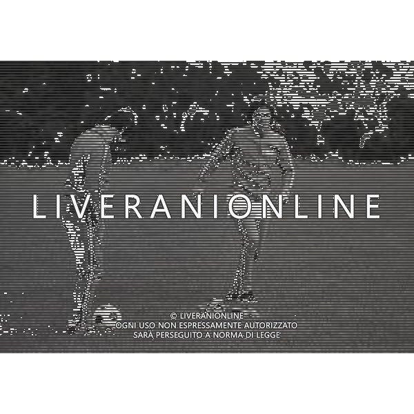 1974 CAMPIONATO DEL MONDO DI CALCIO GERMANIA 74 ALLENAMENTO NAZIONALE ITALIANA NELLA FOTO PAOLO PULICI E ROBERTO BONINSEGNA AG ALDO LIVERANI SAS