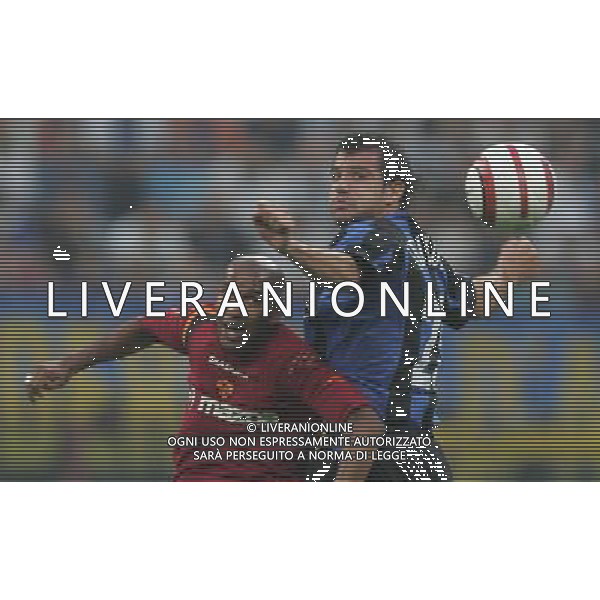 MILANO STADIO MEAZZA 15/6/2005 INTER-ROMA FINALE TIM CUP NELLA FOTO STANKOVIC-DACOURT FOTO AG ALDO LIVERANI