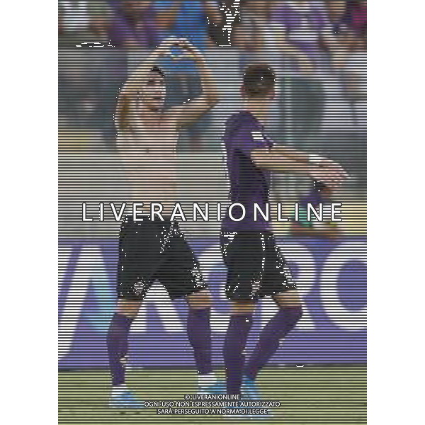 Fiorentina - Monza coppa Italia - 18/08/2019 nella foto: Esultanza Vlahovic Dusan (acf Fiorentina) dopo il goal ©Claudio Zamagni/Agenzia Aldo Liverani s.a.s. Vlahovic Dusan (acf Fiorentina) celebrates after scoring a goal during Italian\'s Cup soccer match between Acf Fiorentina and Monza at Artemio Franchi Stadium on August 18 2019 in Florence photo credit by Claudio Zamagni/Aldo Liverani Photo Agency / AGENZIA ALDO LIVERANI SAS