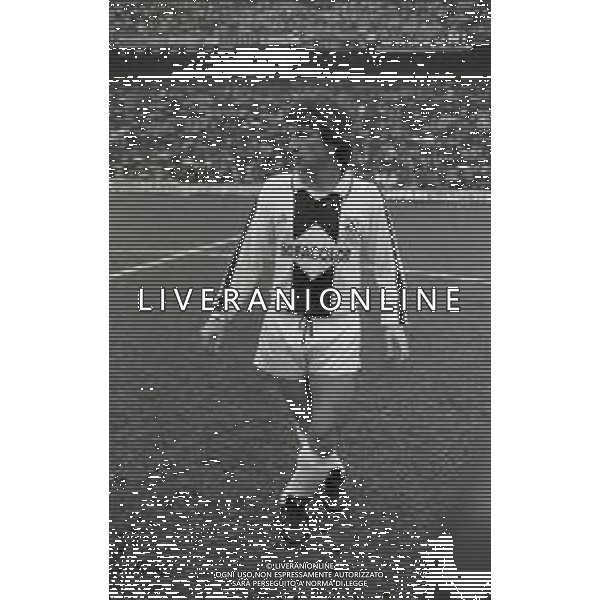 RETROSPETTIVA ZICO CALCIATORE NELLA FOTO ZICO CAMPIONATO 1984-1985 AG ALDO LIVERANI SAS