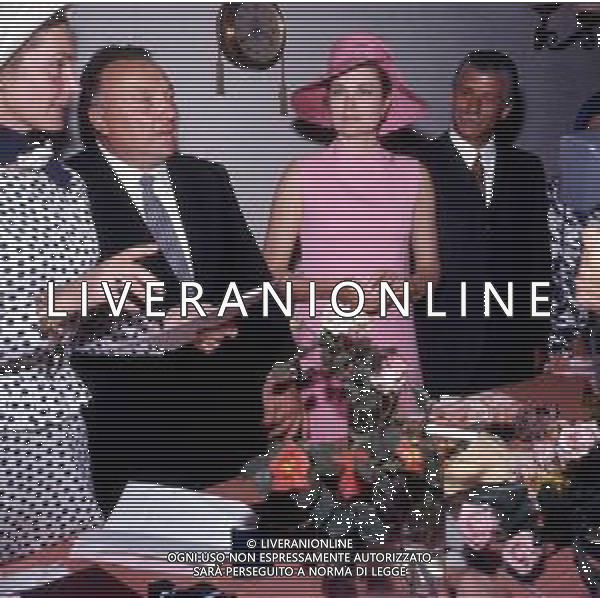 REALI PRINCIPATO DI MONACO - GRACE KELLY PRINCIPESSA DI MONACO - RETROSPETTIVA nella foto con Niso Fumagalli all\'inaugurazione del Roseto della Villa Reale di Monza nel 1970 come madrina d\'eccezione ©ARCHIVIO / AGENZIA ALDO LIVERANI SAS