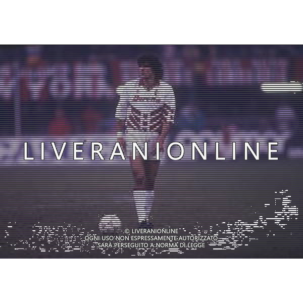 RETROSPETTIVA ROBERTO POLICANO CALCIATORE NELLA FOTO ROBERTO POLICANO CON LA MAGLIA DEL TORINO CALCIO AG ALDO LIVERANI SAS