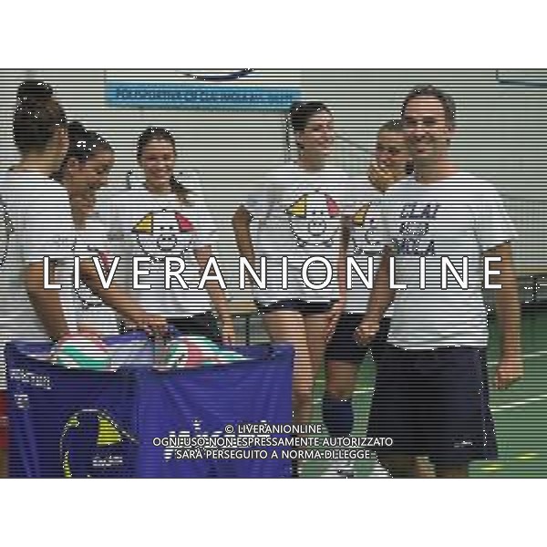 IMOLA 21 08 2019 PALLAVOLO FEMMINILE SERIE B1 PRIMO ALLENAMENTO DELLA CLAI IMOLA NELLA FOTO ALLENATORE MANUEL TURRINI CON LE GIOCATRICI FOTO GIANNI SANNA-AG ALDO LIVERANI SAS