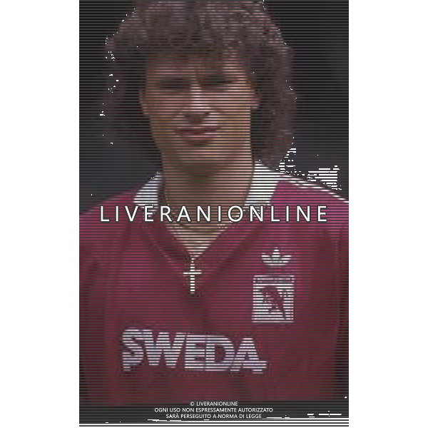 RETROSPETTIVA ANTON POLSTER CALCIATORE NELLA FOTO ANTON POLSTER CON LA MAGLIA DEL TORINO AG ALDO LIVERANI SASE