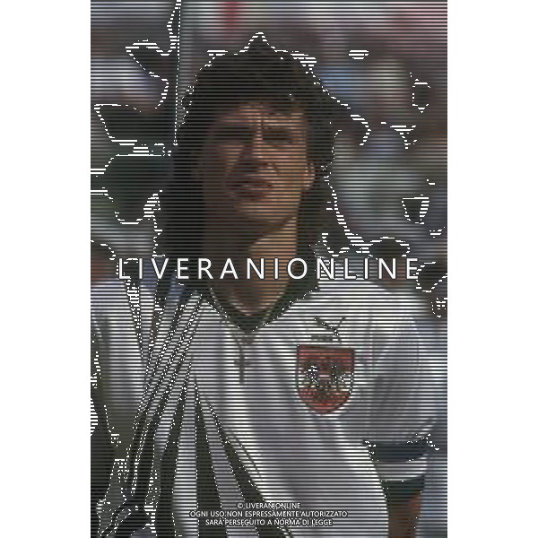RETROSPETTIVA ANTON POLSTER CALCIATORE NELLA FOTO ANTON POLSTER CON LA MAGLIA DELLA NAZIONALE AUSTRIACA AG ALDO LIVERANI SAS