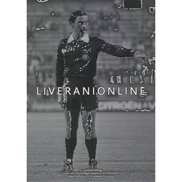30-08-1981 MILANO-COPPA ITALIA MILAN PESCARA 5-0 NELLA FOTO ARBITRO LOPS DOMENICO AG ALDO LIVERANI SAS