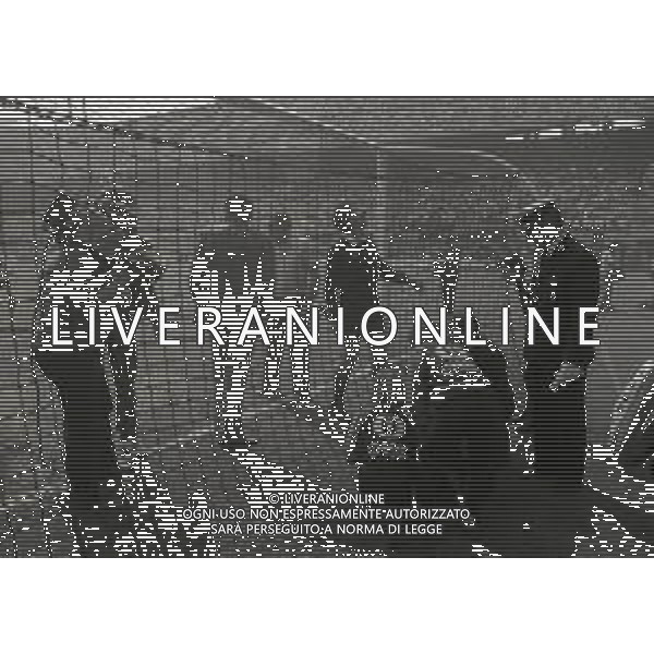 21-04-1985 MILANO-CAMPIONATO DI CALCIO SERIE A MILAN VERONA 0-0 NELLA FOTO CONTROLLO DELLE RETI AG ALDO LIVERANI SAS