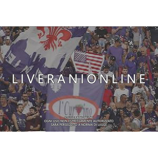 Fiorentina - Napoli Campionato di Calcio Serie A 24/08/2019 nella foto: tifosi della fiorentina con la bandiera americana ©Claudio Zamagni/Agenzia Aldo Liverani supporters of fiorentia with american\'s flag during Italian Serie A TIM soccer match between Fiorentina and Napoli at Artemio Franchi Stadium in Florence on August 24 2019 photo credit by Claudio Zamagni/Aldo Liverani Photo Agency