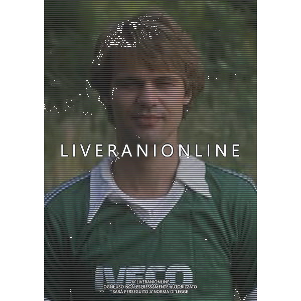 RETROSPETTIVA SOREN SKOV CALCIATORE NELLA FOTO SOREN SKOV CON LA MAGLIA DELL\'AVELLINO CALCIO AG ALDO LIVERANI SAS