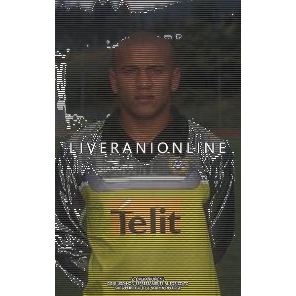 RETROSPETTIVA RENNY VEGA CALCIATORE NELLA FOTO RENNY VEGA CON LA MAGLIA DELL\'UDINESE CALCIO 2000-2001 AG ALDO LIVERANI SAS