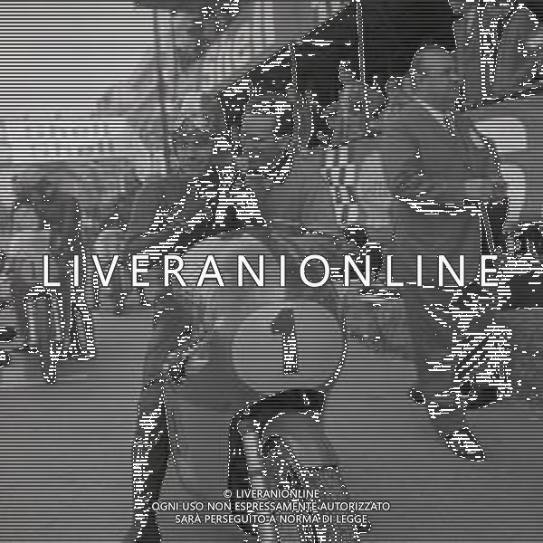 RETROSPETTIVA GIACOMO AGOSTINI PILOTA MOTOCICLISMO NELLA FOTO GIACOMO AGOSTINI NELL\'ANNO 1969 A RIMINI AL PREMIO SHELL AG ALDO LIVERANI SAS