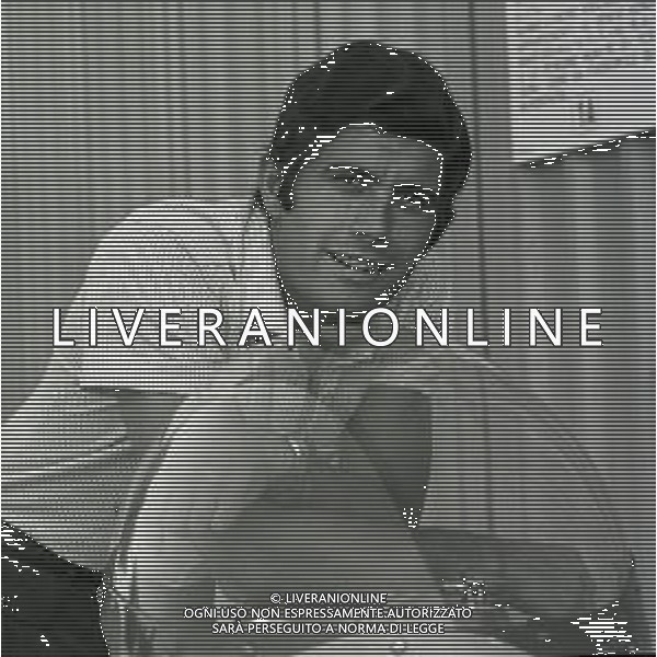 RETROSPETTIVA GIACOMO AGOSTINI PILOTA MOTOCICLISMO NELLA FOTO GIACOMO AGOSTINI NELL\'ANNO 1968 A RIMINI AL PREMIO SHELL AG ALDO LIVERANI SAS