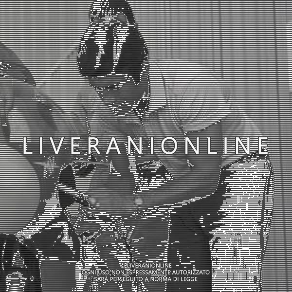 RETROSPETTIVA GIACOMO AGOSTINI PILOTA MOTOCICLISMO NELLA FOTO GIACOMO AGOSTINI NELL\'ANNO 1968 A RIMINI AL PREMIO SHELL AG ALDO LIVERANI SAS