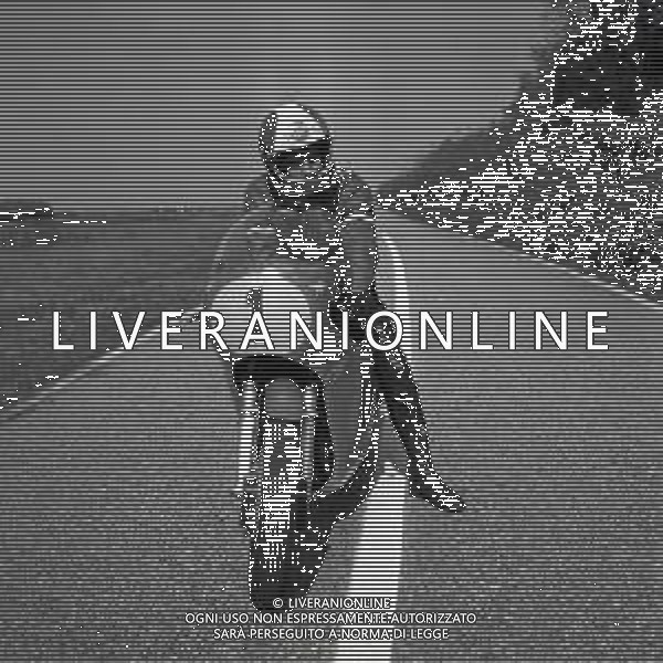 RETROSPETTIVA GIACOMO AGOSTINI PILOTA MOTOCICLISMO NELLA FOTO GIACOMO AGOSTINI NELL\'ANNO 1971 CASCINA COSTA AG ALDO LIVERANI SAS