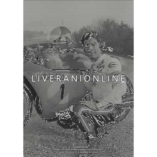 RETROSPETTIVA GIACOMO AGOSTINI PILOTA MOTOCICLISMO NELLA FOTO GIACOMO AGOSTINI NELL\'ANNO 1972 A CASCINA COSTA AG ALDO LIVERANI SAS