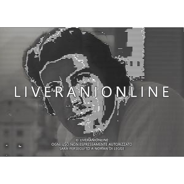 RETROSPETTIVA GIACOMO AGOSTINI PILOTA MOTOCICLISMO NELLA FOTO GIACOMO AGOSTINI NELL\'ANNO 1972 A COSTA VOLPINO NELLA SUA CASA AG ALDO LIVERANI SAS