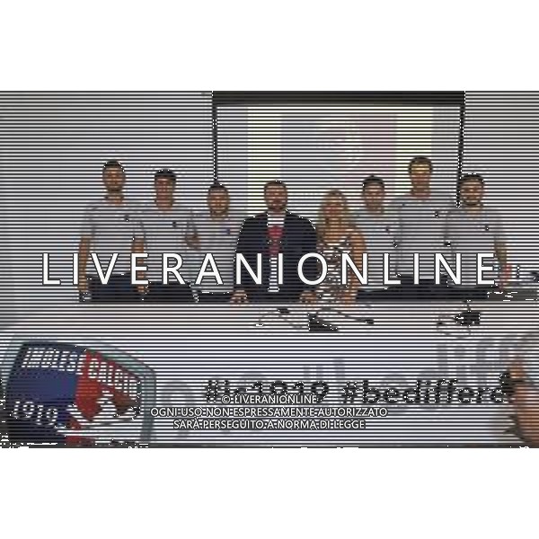 IMOLA 26 08 2019 IMOLESE CALCIO A5 PRESENTAZIONE NUOVI GIOCATORI E NUOVO CAMPIONATO NELLA FOTO DA SINISTRA VITTORI DIEGO ORTIZ CHRISTIAN ADRIANO FOGLIA PRESIDENTE GIANLUCA MATERA SETTIMO IN FILA PAGANINI ENZO FOTO GIANNI SANNA-AG ALDO LIVERANI SAS