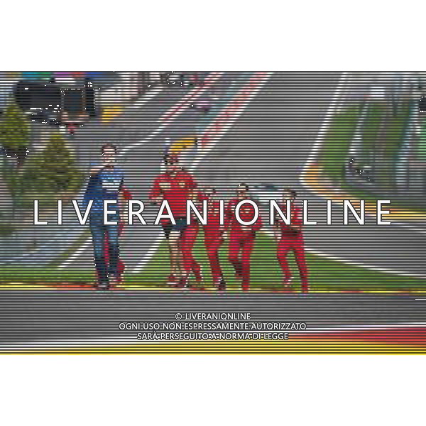Sebastian Vettel (GER) Ferrari runs up Eau Rouge with the team. 29.08.2019. Formula 1 World Championship, Rd 13, Belgian Grand Prix, Spa Francorchamps, Belgium, Preparation Day. AG ALDO LIVERANI SAS-ONLY ITALY