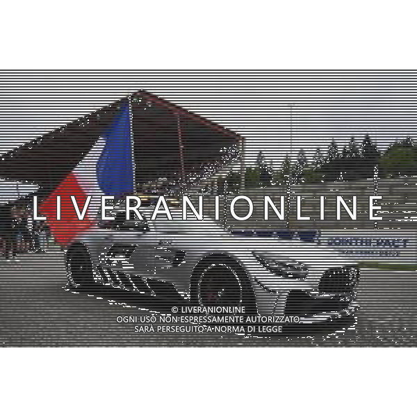 The FIA Safety Car flies the french flag in tribute to Anthoine Hubert on the drivers parade. 01.09.2019. Formula 1 World Championship, Rd 13, Belgian Grand Prix, Spa Francorchamps, Belgium, Race Day. /AGENZIA ALDO LIVERANI SAS - ITALY ONLY EDITORIAL USE ONLY - GP F1 BELGIO GARA SPA 01.09.2019