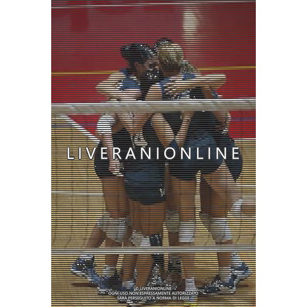 NAZIONALE ITALIANA VOLLEY FEMMINILE LUGLIO 2003 nella foto esultanza* foto fabrizio terruso/Agenzia Aldo Liverani