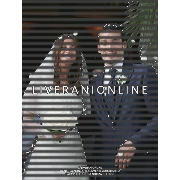 Carate Urio (Como) 18/06/2005 Matrimonio Gianluca Zambrotta con Valentina nella foto: Zambrotta Gianluca con Valentina foto: Andry / Ag. Aldo Liverani