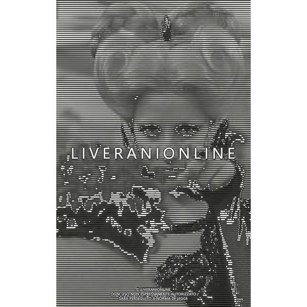 RETROSPETTIVA MINA MAZZINI CANTANTE 1966 NELLA FOTO MINA MAZZINI SCENA DEL FILM PER AMORE E PER MAGIA CON GIANNI MORANDI AG ALDO LIVERANI SAS