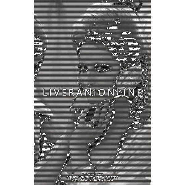 RETROSPETTIVA MINA MAZZINI CANTANTE 1966 NELLA FOTO MINA MAZZINI SCENA DEL FILM PER AMORE E PER MAGIA CON GIANNI MORANDI AG ALDO LIVERANI SAS