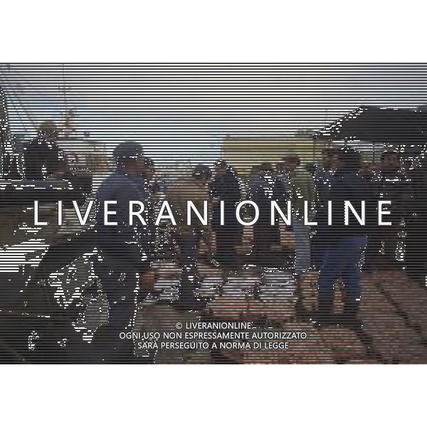1990 MAZZARA DEL VALLO NELLA FOTO MERCATO DEL PESCE AL PORTO AG ALDO LIVERANI SAS