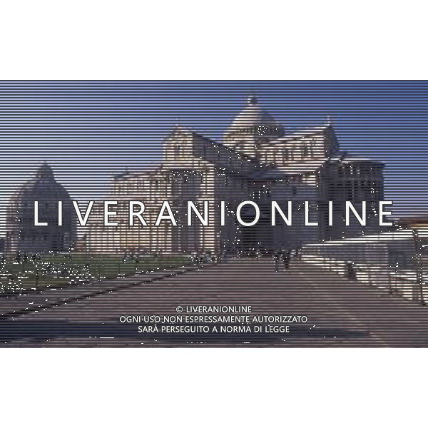 PISA CITTA\' NELLA FOTO duomo e battistero AG ALDO LIVERANI SAS