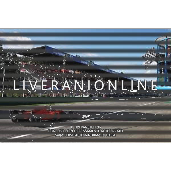 Race winner Charles Leclerc (MON) Ferrari SF90 takes the chequered flag at the end of the race. 08.09.2019. Formula 1 World Championship, Rd 14, Italian Grand Prix, Monza, Italy, Race Day. / AGENZIA ALDO LIVERANI SAS - ITALY ONLY EDITORIAL USE ONLY - Gp F1 Italia Gara Monza 08.09.2019