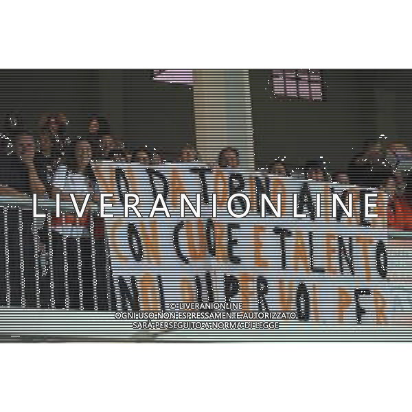 Alessandria 11.09.2019 Stadio Moccagatta Juventus vs Barcellona Sedicesimi Champions League Femminile 2019/2020 ©Viganti/Agenzia Aldo Liverani Nella foto: tifosi juventus - striscione / AGENZIA ALDO LIVERANI SAS