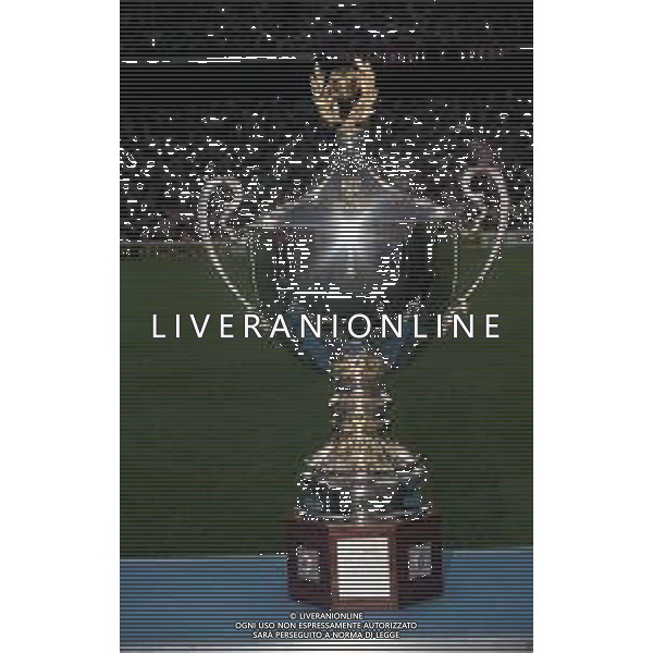 1998-1999 MILANO- TROFEO LUIGI BERLUSCONI MILAN JUVENTUS NELLA FOTO LA COPPA LUIGI BERLUSCONI AG ALDO LIVERANI SAS