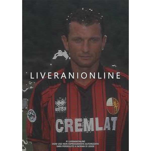 RETROSPETTIVA MARCELLO MONTANARI CALCIATORE NELLA FOTO MARCELLO MONTANARI CON LA MAGLIA DELLA LUCCHESE CALCIO AG ALDO LIVERANI SAS
