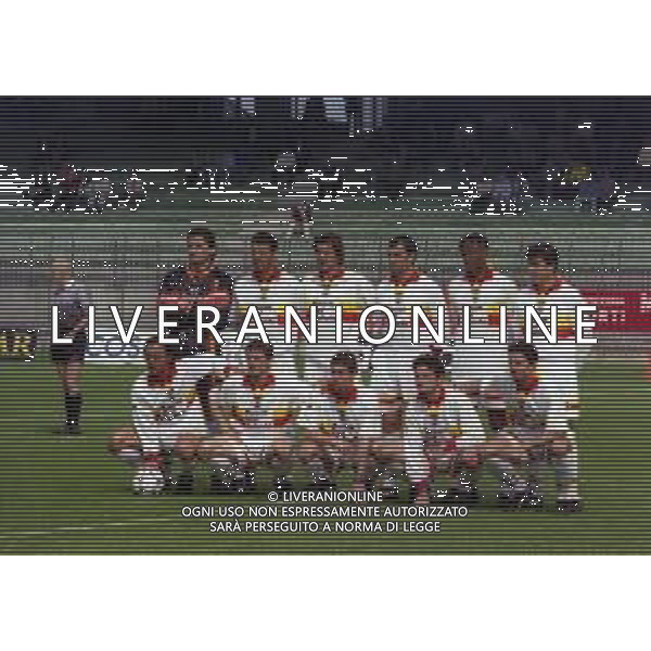 02-05-1999 MONZA-CAMPIONATO DI CALCIO SERIE B MONZA LECCE 1-1 NELLA FOTO FORMAZIONE LECCE 1998-99 DA SIN IN PIEDI  FABRIZIO LORIERI-ROBERTO STELLONE.WILLIAM VIALI-FRANCESCO BELLUCCI-Jean-Pierre Cyprien- STEFANO CASALE SED.DA SIN GIUSEPPE GIANNINI-LUIGI PIANGERELLI-MARTINO TRAVERSA-ALESSANDRO CONTICCHIO-DAVID SESA AG ALDO LIVERANI SAS 
