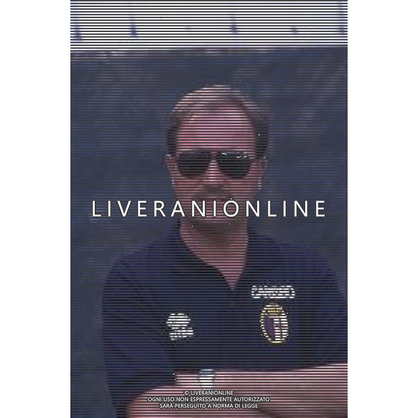 RETROSPETTIVA RENZO ULIVIERI ALLENATORE NELLA FOTO RENZO ULIVIERI ALLENATORE BOLOGNA CALCIO AG ALDO LIVERANI SAS