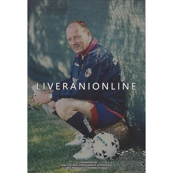 RETROSPETTIVA RENZO ULIVIERI ALLENATORE NELLA FOTO RENZO ULIVIERI ALLENATORE BOLOGNA CALCIO AG ALDO LIVERANI SAS