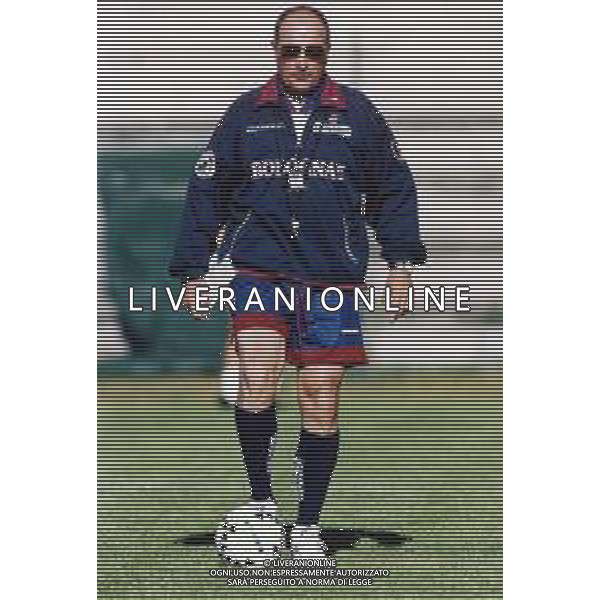 RETROSPETTIVA RENZO ULIVIERI ALLENATORE NELLA FOTO RENZO ULIVIERI ALLENATORE BOLOGNA CALCIO AG ALDO LIVERANI SAS