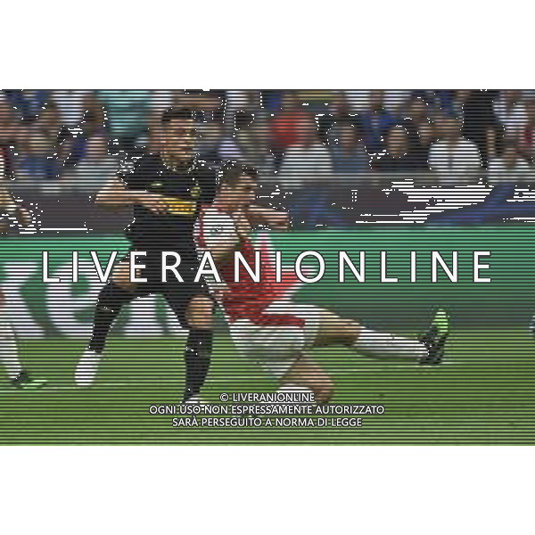 Milano 17-09-2019 Stadio Giuseppe Meazza - San Siro UEFA Champions League fase a gironi 1° giornata gruppo F Inter vs Slavia Praga nella foto Lautaro Martinez vicino al gol con un tiro da dentro area foto Roberto Garavaglia - ag. Aldo Liverani sas / AGENZIA ALDO LIVERANI SAS