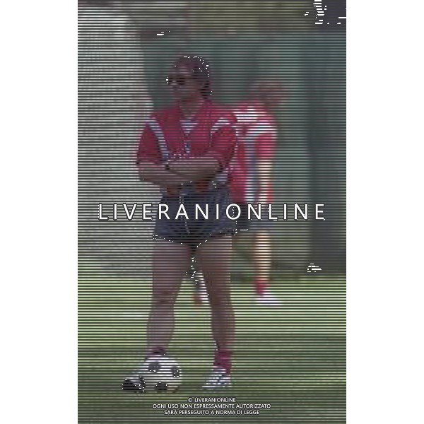 1998-1999- CREMONESE CALCIO RITIRO ESTIVO NELLA FOTO GIANPIERO MARINI ALLENATORE CREMONESE CALCIO AG ALDO LIVERANI SAS