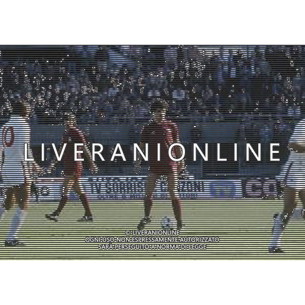 RETROSPETTIVA MICHEL VAN DE KORPUT CALCIATORE NELLA FOTO MICHEL VAN DE KORPUT CON LA MAGLIA DEL TORINO CALCIO AG ALDO LIVERANI SAS