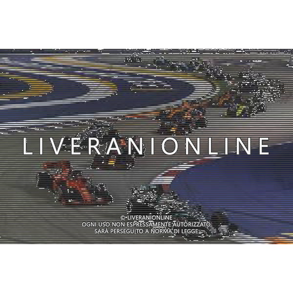 Start of the race, Lewis Hamilton (GBR), Mercedes AMG F1 22.09.2019. Formula 1 World Championship, Rd 15, Singapore Grand Prix, Marina Bay Street Circuit, Singapore, Race Day. AG ALDO LIVERANI SAS-ONLY ITALY