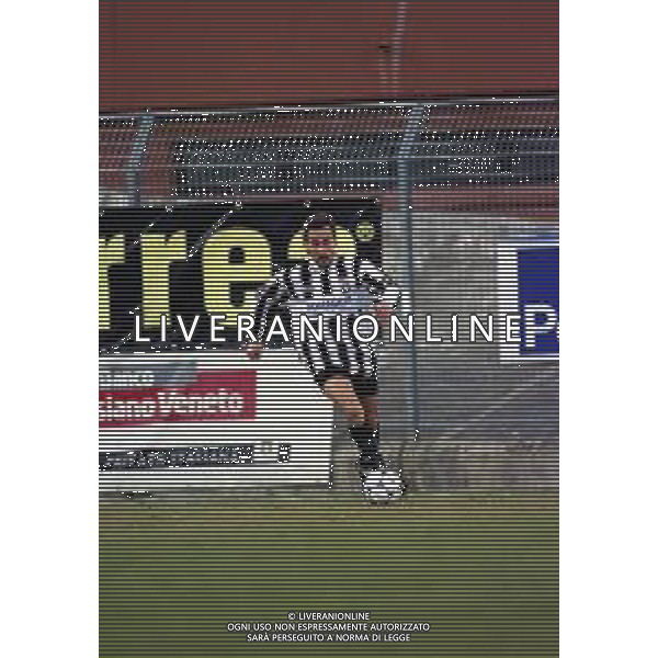 30-01-2000 COMO CAMPIONATO DI CALCIO SERIE C COMO SIENA NELLA FOTO ANTONIO ARCADIO AG ALDO LIVERANI SAS