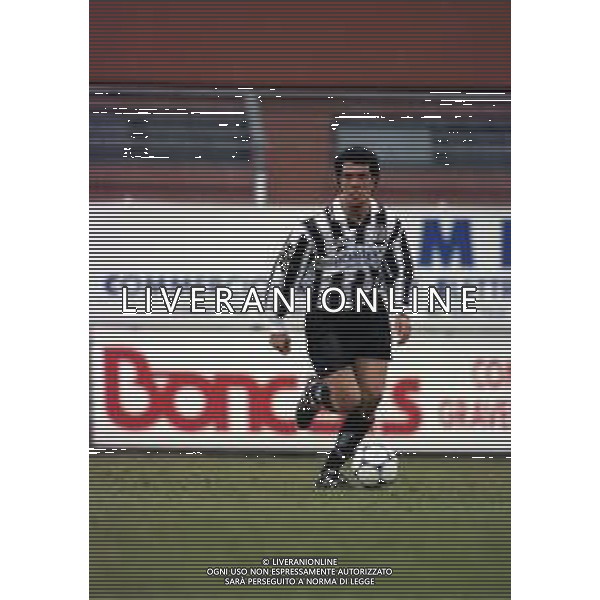 30-01-2000 COMO CAMPIONATO DI CALCIO SERIE C COMO SIENA NELLA FOTO PAOLO SCIACCALUGA AG ALDO LIVERANI SAS