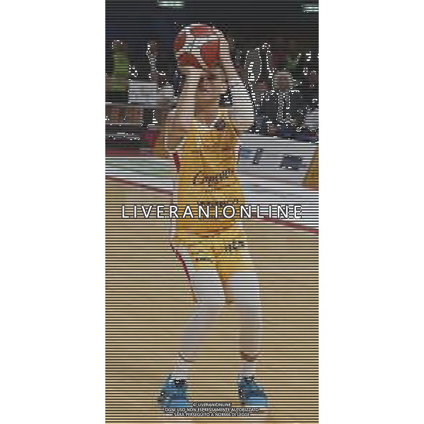 Carpegna Prosciutto Basket Pesaro vs Pompea Fortitudo Bologna Campionato di Basket Serie A 24/09/2019 nella foto: Drell Henri(Carpegna prosciutto Basket Pesaro ©Claudio Zamagni/Agenzia Aldo Liverani Drell Henri(Carpegna prosciutto Basket Pesaro during Italian Serie A Basketball match between Carpegna Prosciutto Basket Pesaro and and Pompea Fortitudo Bologna at Vitrifrigo Arena in Pesaro on September 24 2019 photo credit by Claudio Zamagni/Aldo Liverani Photo Agency/ AGENZIA ALDO LIVERANI SAS