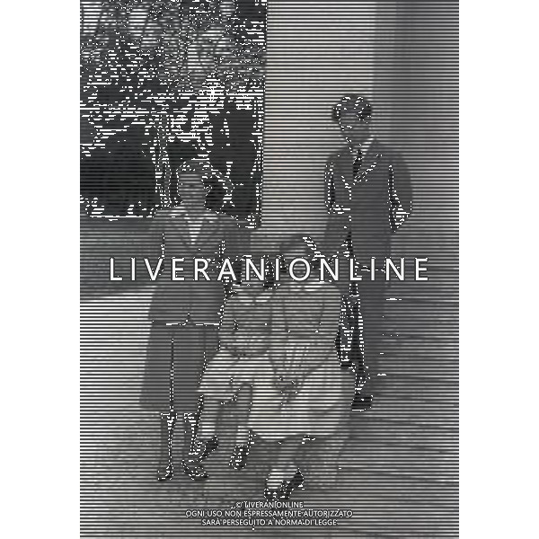RETROSPETTIVA VITTORIO EMANUELE DI SAVOIA NELLA FOTO VITTORIO EMANUELE DI SAVOIA A CASCAIS NELL\'ANNO 1949 AG ALDO LIVERANI SAS