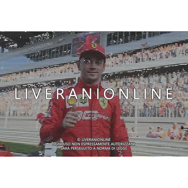 pole position for Charles Leclerc (MON) Ferrari SF90. 28.09.2019. Formula 1 World Championship, Rd 16, Russian Grand Prix, Sochi Autodrom, Sochi, Russia, Qualifying Day. AG ALDO LIVERANI SAS-ONLY ITALY