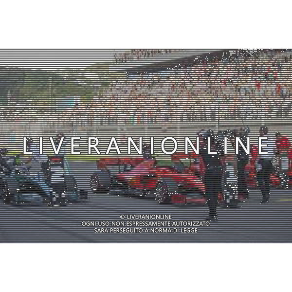 Lewis Hamilton (GBR) Mercedes AMG F1 and Charles Leclerc (MON) Ferrari SF90 in qualifying parc ferme. 28.09.2019. Formula 1 World Championship, Rd 16, Russian Grand Prix, Sochi Autodrom, Sochi, Russia, Qualifying Day. AG ALDO LIVERANI SAS-ONLY ITALY