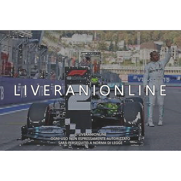 Lewis Hamilton (GBR) Mercedes AMG F1 celebrates his second position in qualifying parc ferme. 28.09.2019. Formula 1 World Championship, Rd 16, Russian Grand Prix, Sochi Autodrom, Sochi, Russia, Qualifying Day. AG ALDO LIVERANI SAS-ONLY ITALY