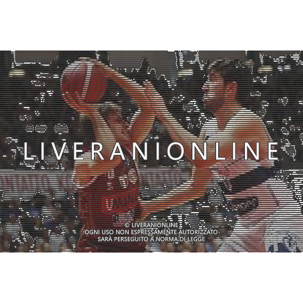 Fortitudo Bologna - Umana Reyer Basket Venezia Campionato di Basket Serie A 29/09/2019 nella foto: De Nicolao Andrea(Umana Reyer Basket Venezia) Fantinelli Matteo(Pompea Fortitudo Bologna) ©Claudio Zamagni/Agenzia Aldo Liverani De Nicolao Andrea(Umana Reyer Basket Venezia) Fantinelli Matteo(Pompea Fortitudo Bologna)during Italian Serie A Basketball match between Pompea Fortitudo Bologna and Umana Reyer Basket Venezia at Paladozza Arena in Bologna on September 29 2019 photo credit by Claudio Zamagni/Aldo Liverani Photo Agency / AGENZIA ALDO LIVERANI SAS