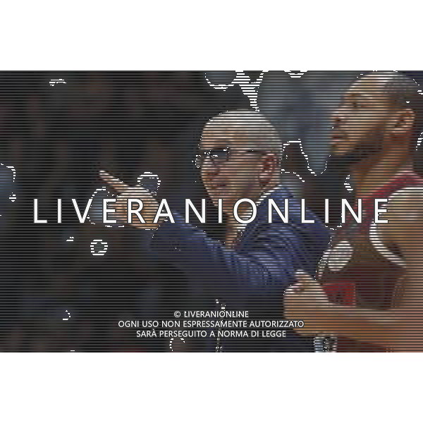 Fortitudo Bologna - Umana Reyer Basket Venezia Campionato di Basket Serie A 29/09/2019 nella foto: Mister De Raffaele Walter(Umana Reyer Basket Venezia) ©Claudio Zamagni/Agenzia Aldo Liverani Mister De Raffaele Walter(Umana Reyer Basket Venezia) during Italian Serie A Basketball match between Pompea Fortitudo Bologna and Umana Reyer Basket Venezia at Paladozza Arena in Bologna on September 29 2019 photo credit by Claudio Zamagni/Aldo Liverani Photo Agency / AGENZIA ALDO LIVERANI SAS